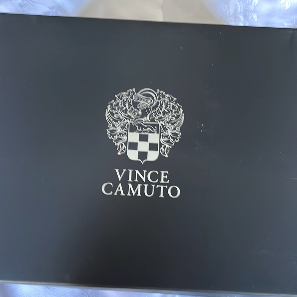 Vince Camuto Ve-Sefella Booties